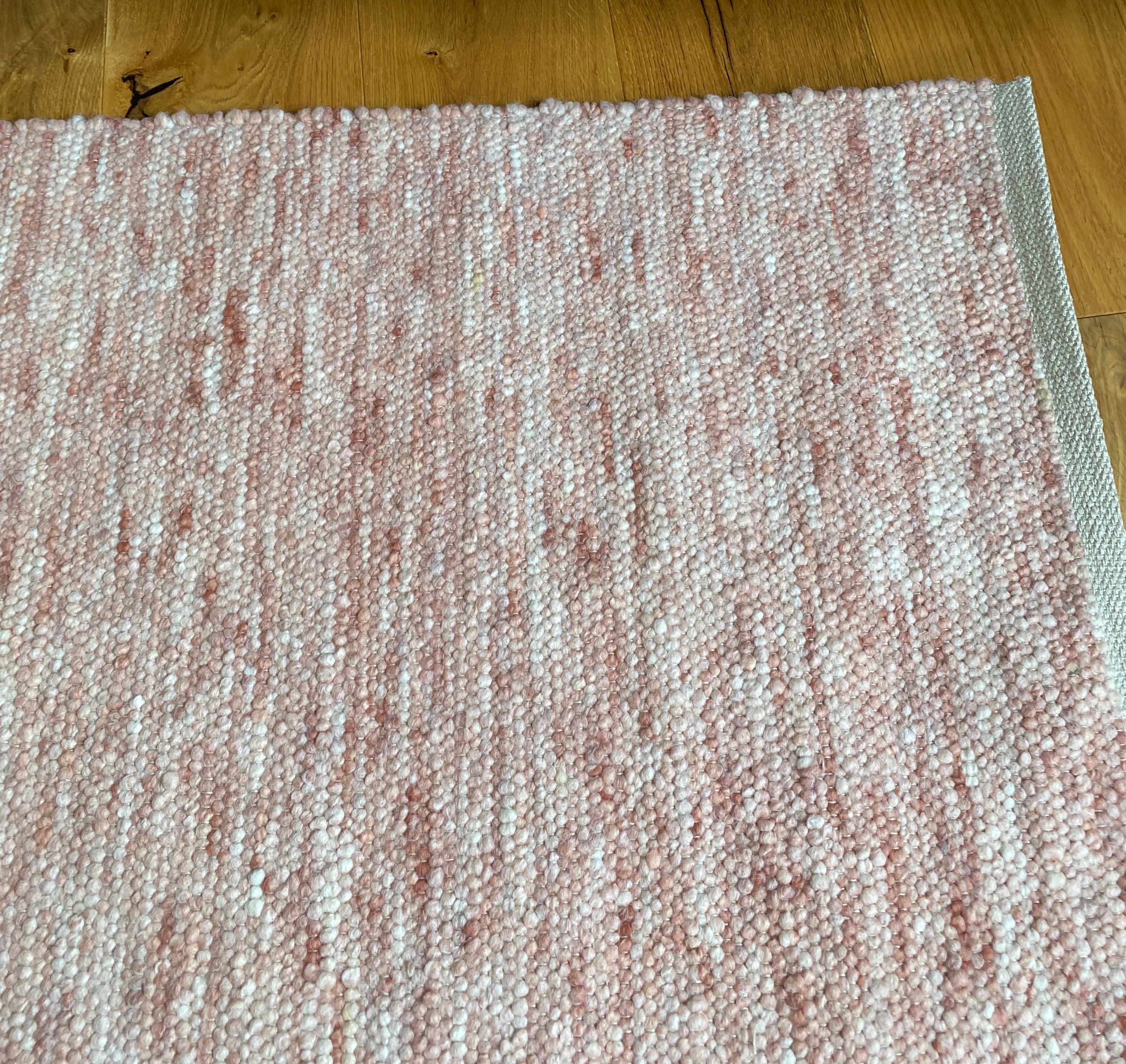 Puder mit weiß