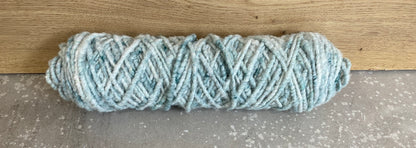 Grün-weiß meliert, extra dünn, ungefilzt 0,5 kg