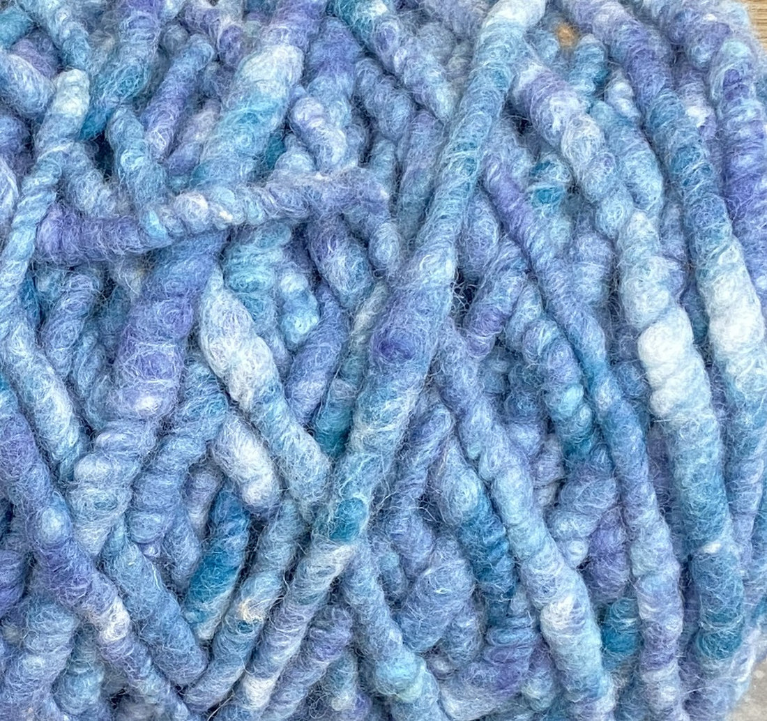 Blau mit türkis, dünn, ungefilzt 0,8 kg