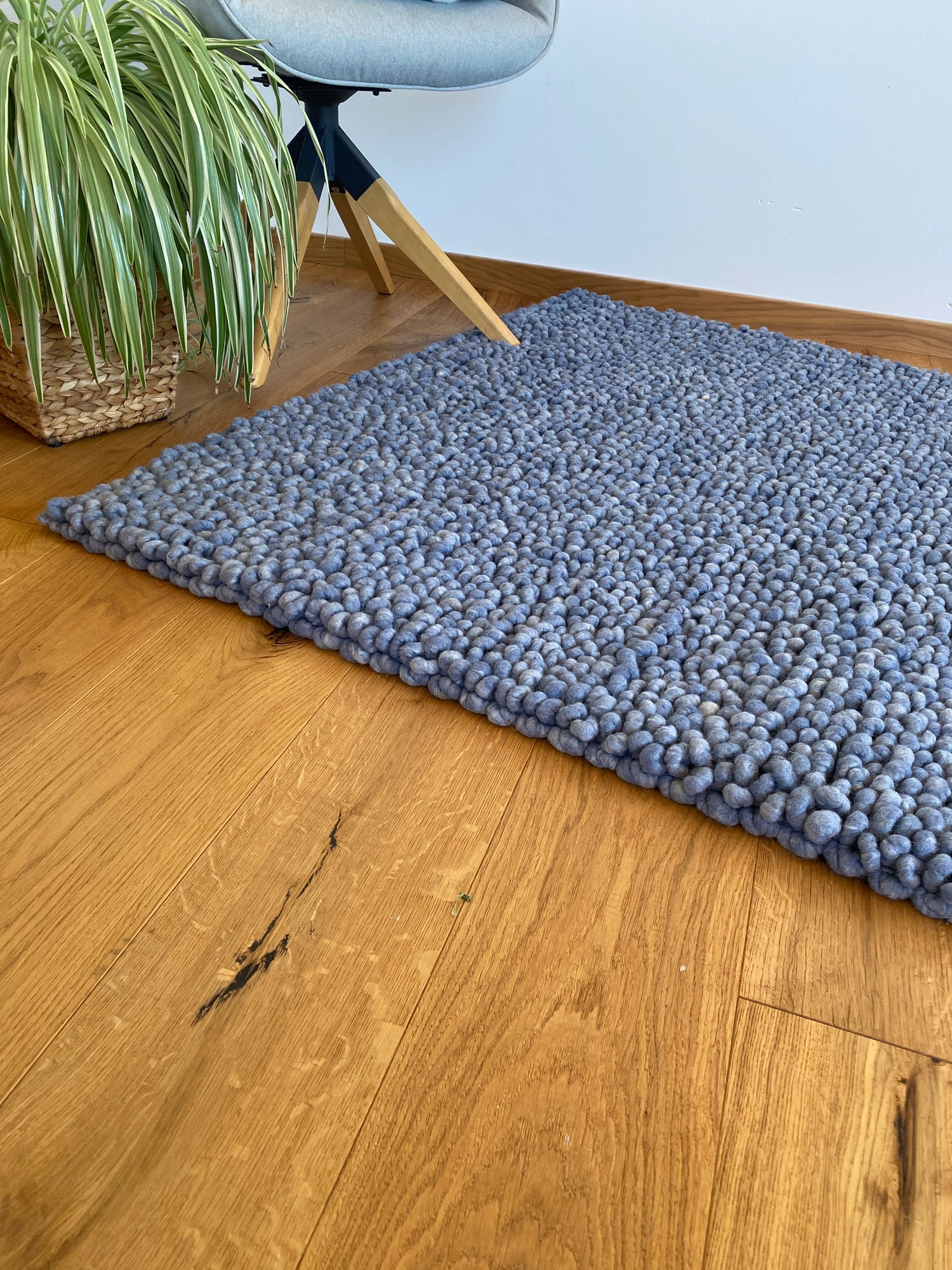 Teppich mit Schlingen, blau meliert